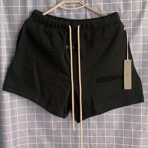 Men’s Fear of God Essentials Shorts 🩳